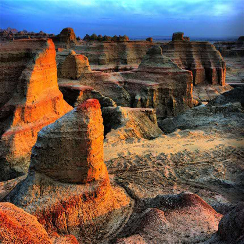 一价全含【纯美新疆】 乌鲁木齐、天池、吐鲁番、胡杨林宝石滩、五彩滩、喀纳斯、白沙湖185兵团、双飞8日游