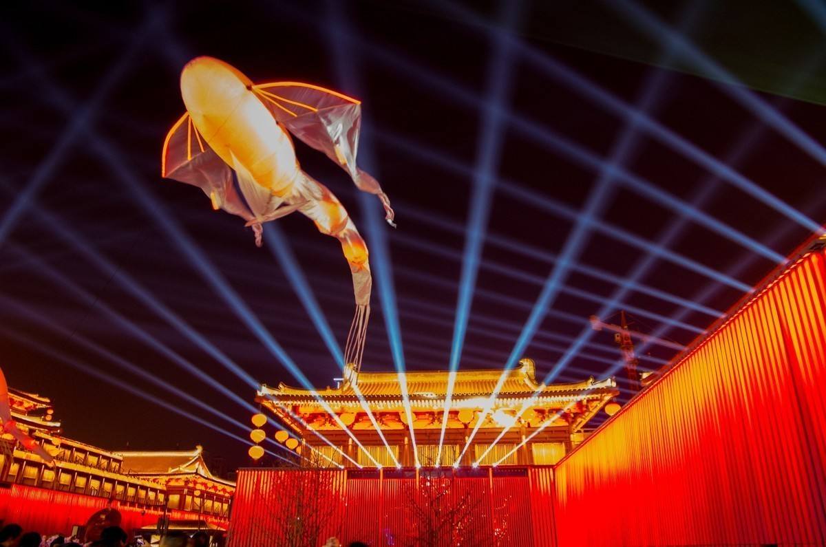 西安博物馆+大唐不夜城+回民街+沙漠公园+黄河湾+盛世演出+白鹿原品质三日游